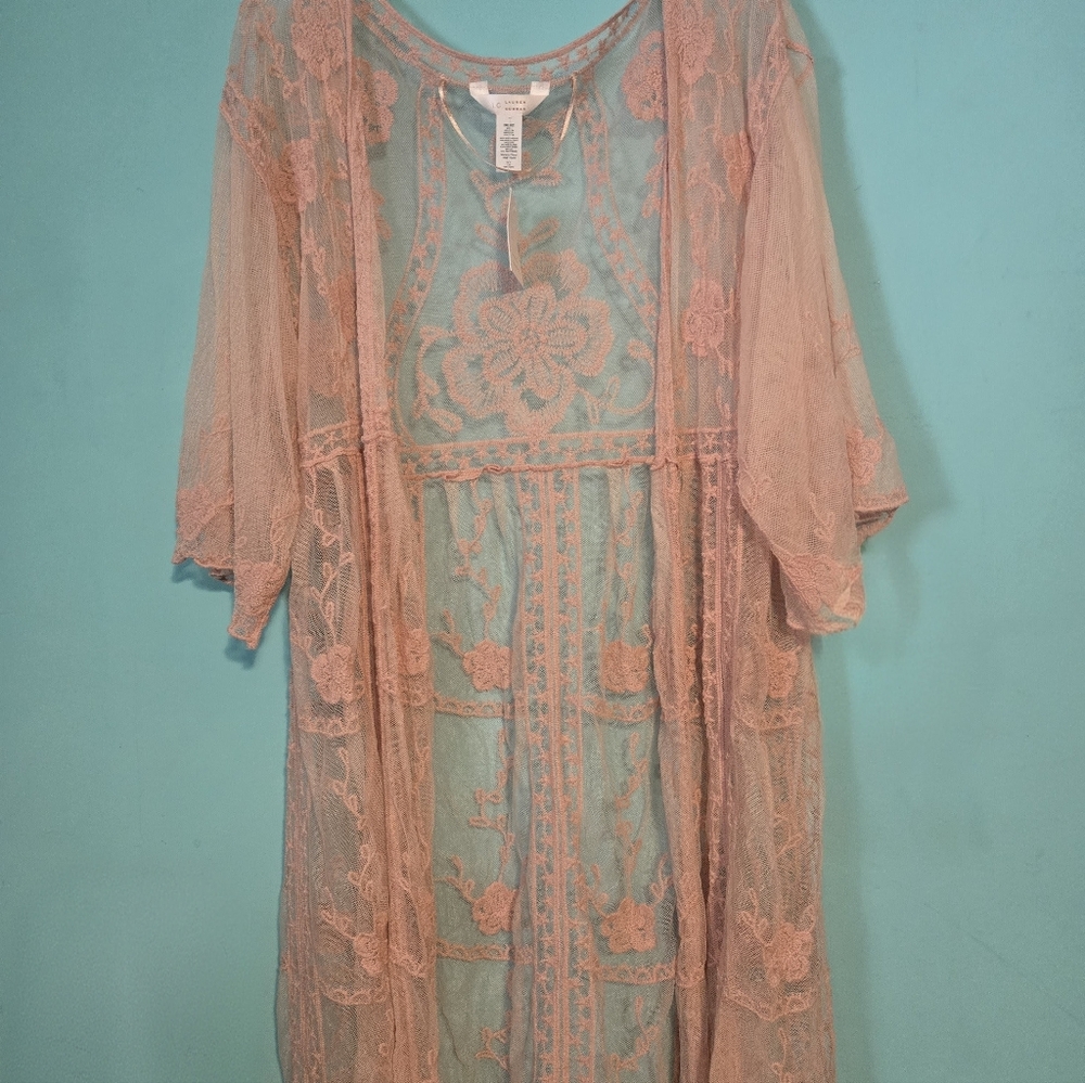 NWT Lauren Conrad Lace Overlay